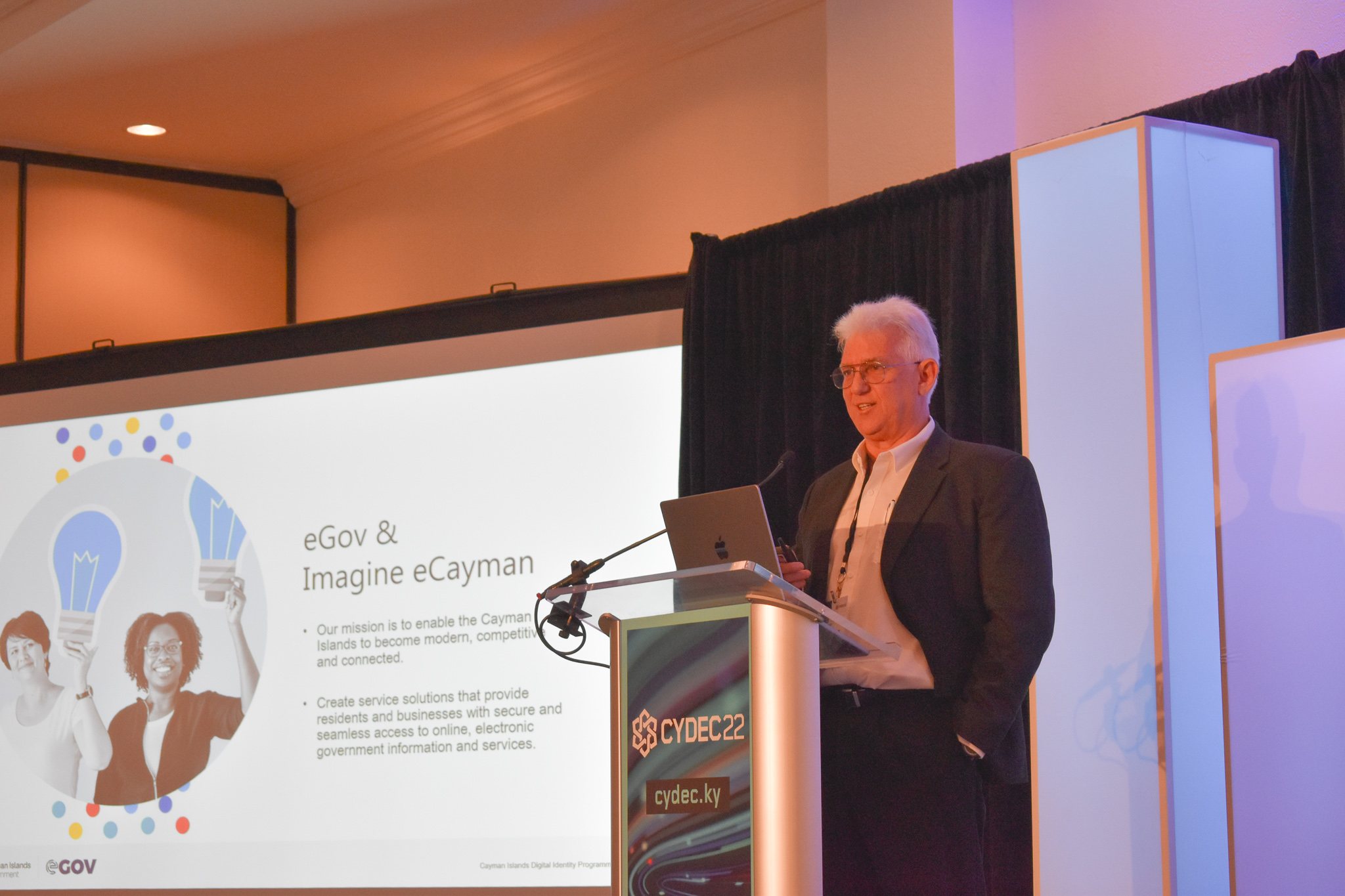 eGovernment Director Ian Tibbetts at the 2022 Cayman Islands Digital Economy Confernece